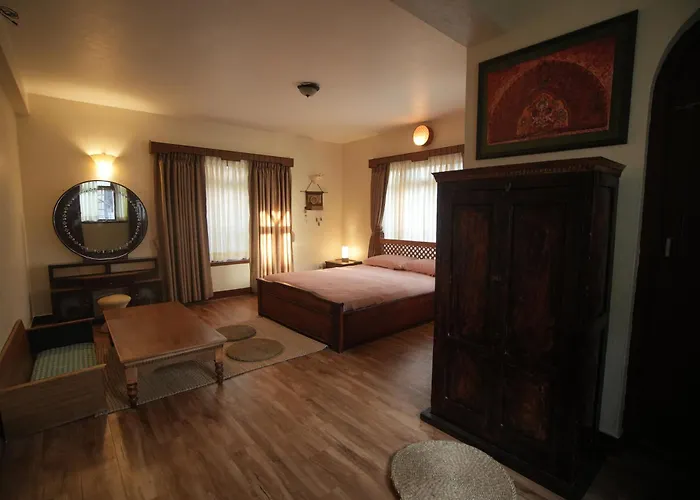 Heritage With Terrace Гостевой дом Катманду